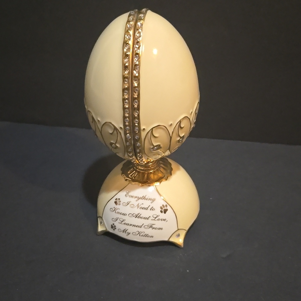 VTG.2nd ISSUE ARDLEIGH ELLIOTT MUSICAL EGG PLAYS YOU ARE SUNSHINE